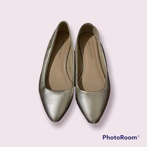 Gold flats